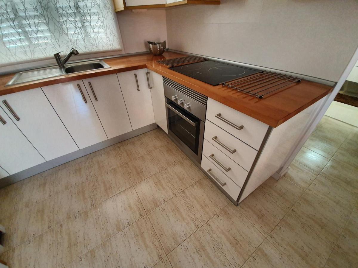 Caletillas Beach Apartamento *