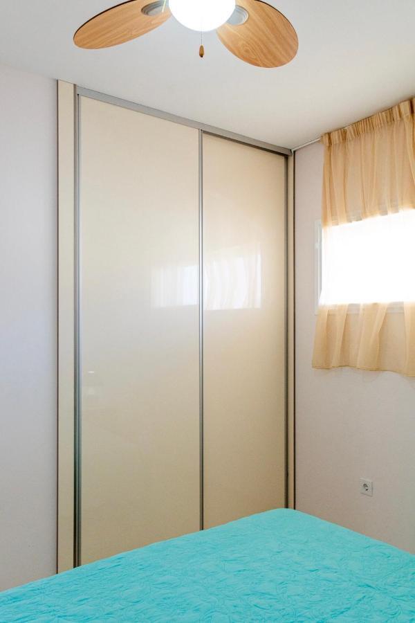 Esmeralda. Lovely And New Right By The Ocean! Apartment *