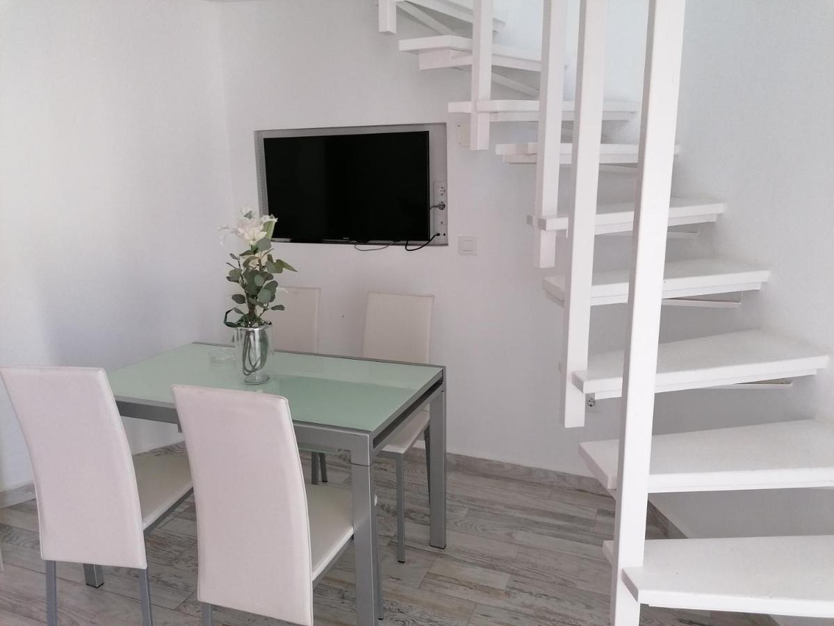 Wonderful White Appartament In Tortugas Apartment Playa de las Americas (Tenerife)