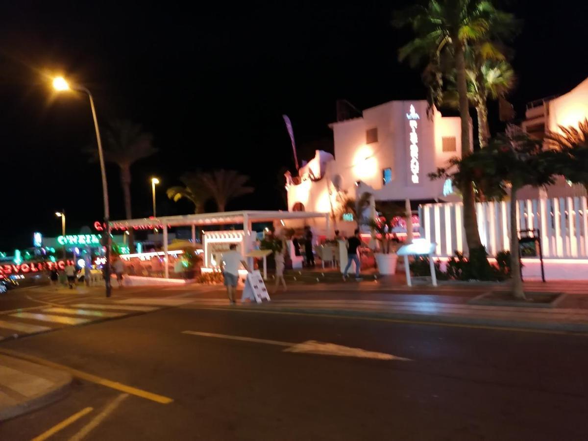 Wonderful White Appartament In Tortugas Playa de las Americas (Tenerife)