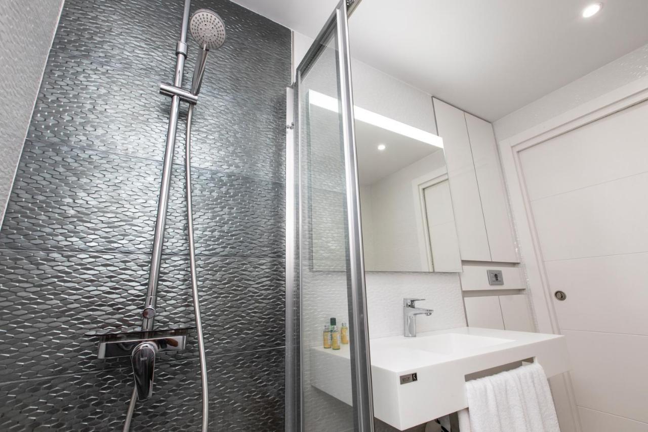 Luxury Boutique In Torres Del Sol *