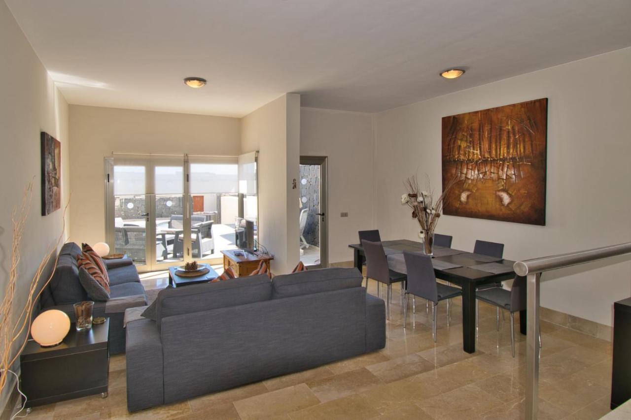 Sun Bay Villas, Lovely 3 Bed With Private Pool & Sea Views