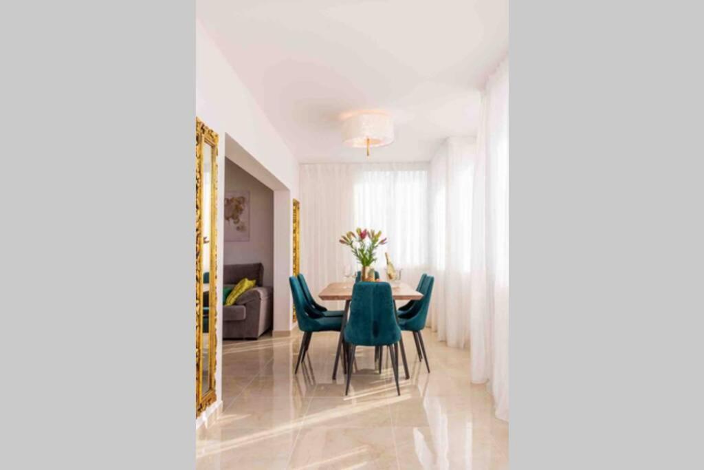 Esmeralda. Luxury. 1 Line Of The Ocean. View! Quality! *