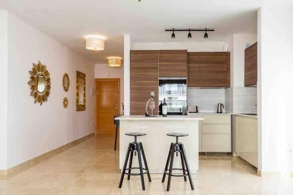 Apartment Esmeralda. Luxury. 1 Line Of The Ocean. View! Quality! Callao Salvaje