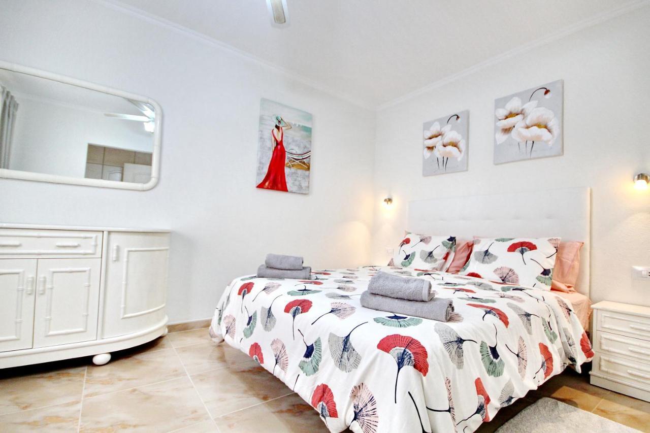 Cozy Townhouse With Ocean Views In Apartment *