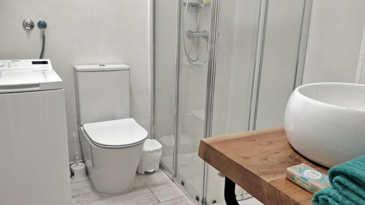 New Deluxe Stunned Seaview 2 Bed Apartment Costa Adeje (Tenerife)