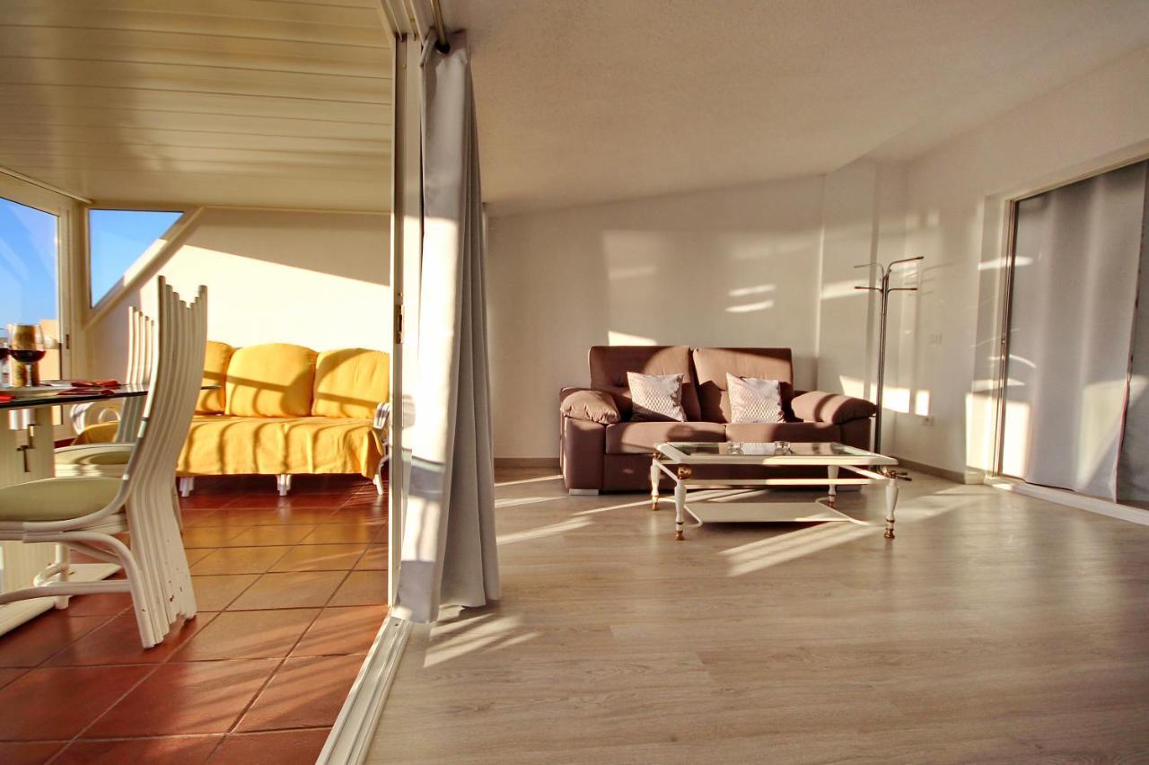 Cozy Townhouse With Ocean Views In Costa Adeje (Tenerife)
