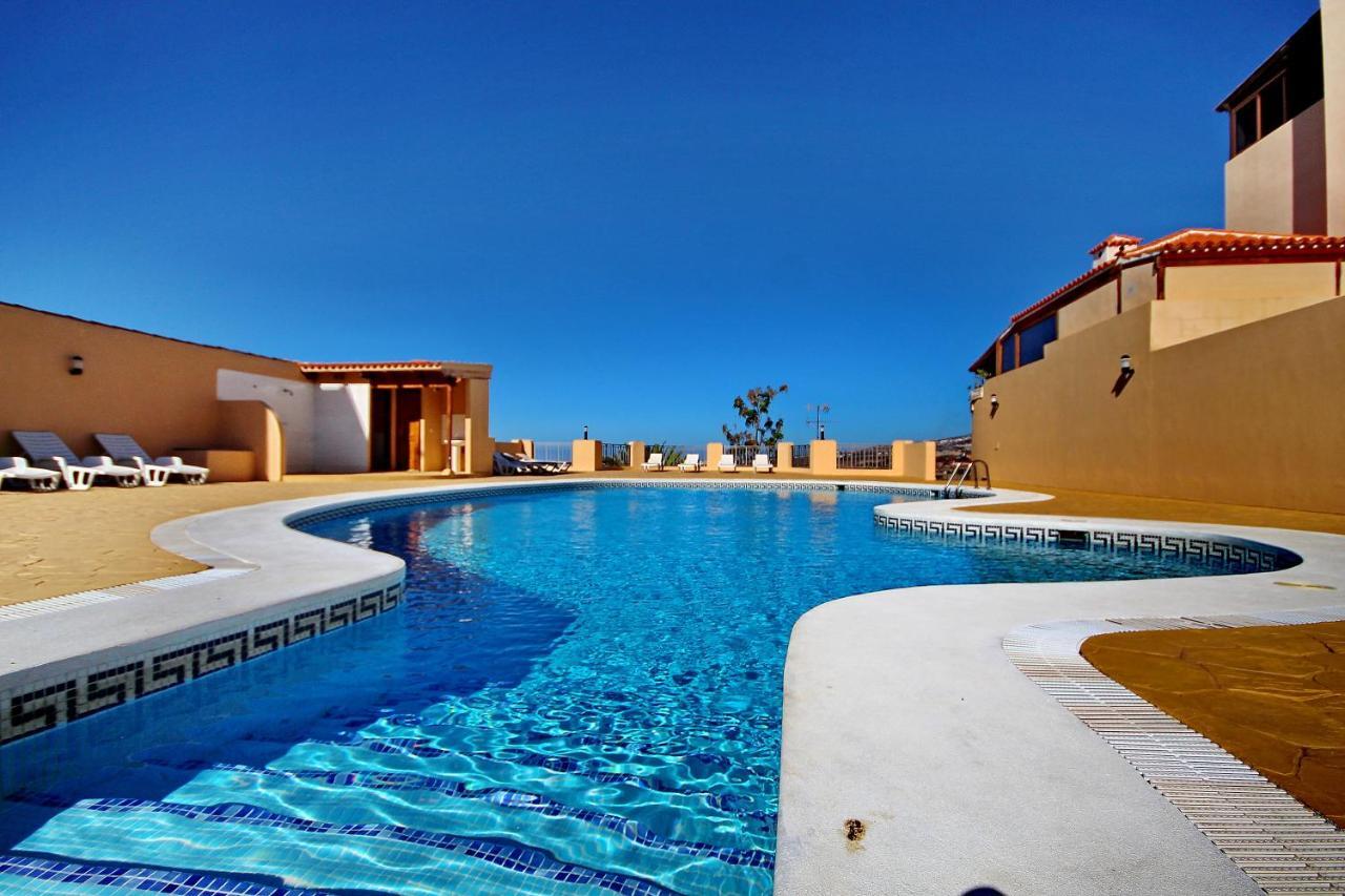 Cozy Townhouse With Ocean Views In Apartment Costa Adeje (Tenerife)