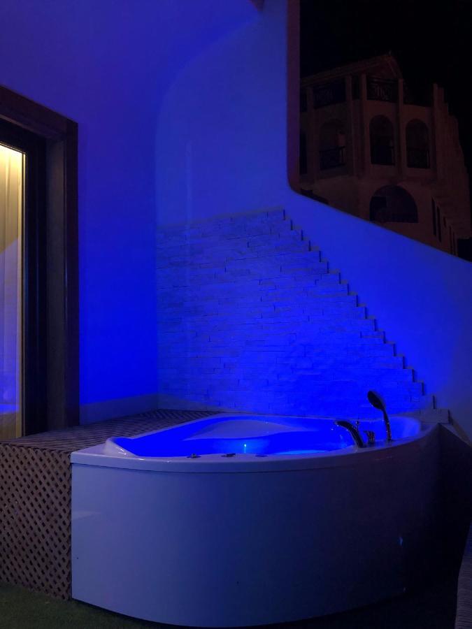 Lux&2jacuzzi. New! Golden Mile Americas, Parque Santiago 2. Pool Heated Sea Water 2 Bdr Playa de las Américas