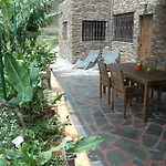 Water Princess Romantic Cottage & Natural Jacuzzi