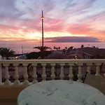 Apartamentos La Avenida Playa La Arena