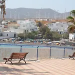 Sunny Ocean View Apartment