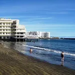 Nice Beachfront Apartment With Ocean Views