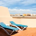 Family Apartment -3 Bedrooms And Rooftop