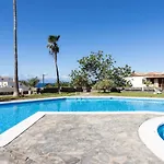 Gigantes Oasis Deluxe By Sunkeyrents