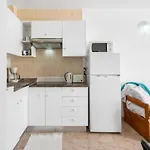 618 Light Accommodation El Chaparral