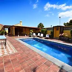 Alina - Vivienda Vacacional Con Piscina Privada