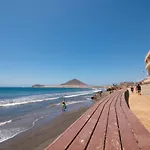 Alquilaencanarias El Medano Playa El Cabezo