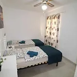 Mare Verde XC | 2 bedroom apartment | sleeps 6 | Playa Fañabe | Top Location