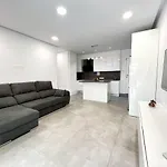 Precioso apartamento con piscina a 50m de la playa