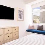 Home2Book Urban Chic Sebastian