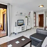 Lovely Mocan, Pool, Fast Wi-Fi, Padel Court