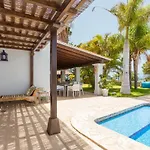 1327 La Quinta Heights