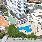 Charming Seaside And Terasse In Playa Paraiso