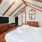 Karat Villa Fernanda