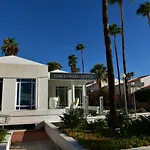 Luxury Apartment In Island Village