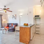 1-Bedroom Apartment With Panoramic Ocean View Ph13