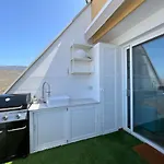 2 Bedroom Apartment With Breathtaking View Of The Sea - Sunset