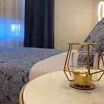 Lujoso Piso Con Chimenea Interior