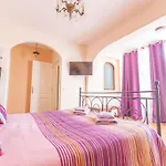 Nice 3 Bedroom Villa In El Duque
