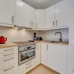Charming Two Bedroom Apartment In Los Cristianos