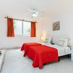 Villa Con Piscina A Los Cristianos