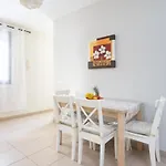 Home2Book Charming Sea Breeze Medano Home