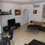 Bungalow In The Palms