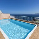 Home2Book Breathtaking Atlantic Views Apartment