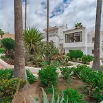 Two Bedroom Apartment Near The Ocean
