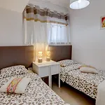 Two Bedroom Apartment Near The Ocean