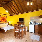 Casa El Mirlo: Paraiso Rural Con Piscina Y Hermosos Jardines En Icod De Los Vinos, Tenerife - Es-279-20