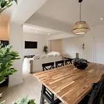 New 4 Bedroom In Plaza Del Principe