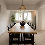 New 4 Bedroom In Plaza Del Principe