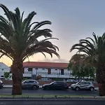 Casa De Palmeras