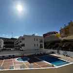 Relax And Enjoy With A View Of El Teide And Sea