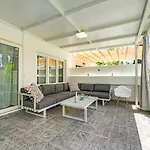 Beautiful Bungalow In Island Village