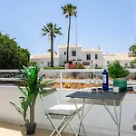 Isla Verde Studio Apartment Green Park