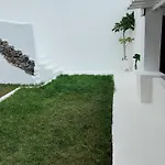 Villa White House