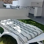Villa White House